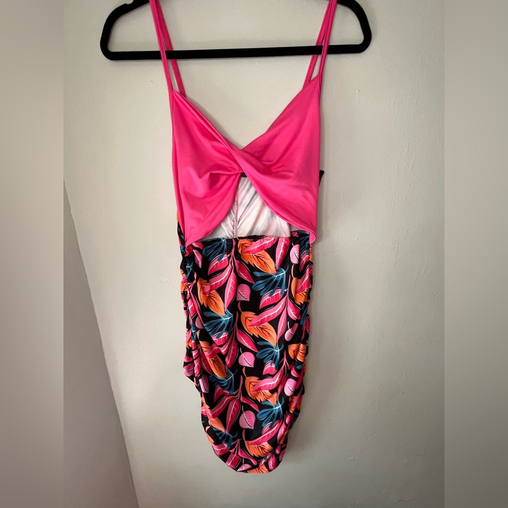 Pink Floral Tropical Vacation Resort Party Cutout Mini Dress Women’s Size Large
